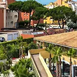 Agathea 아파트호텔