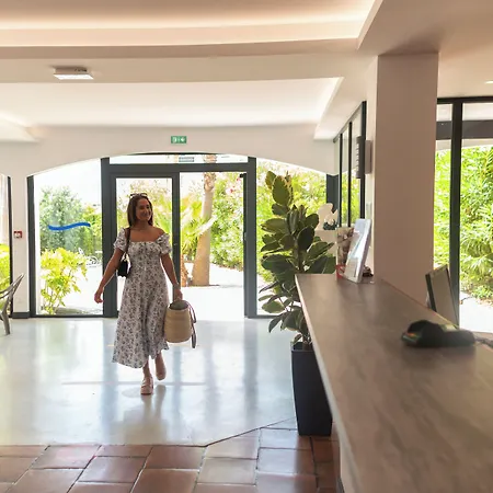 アパートホテル Agathea アグド